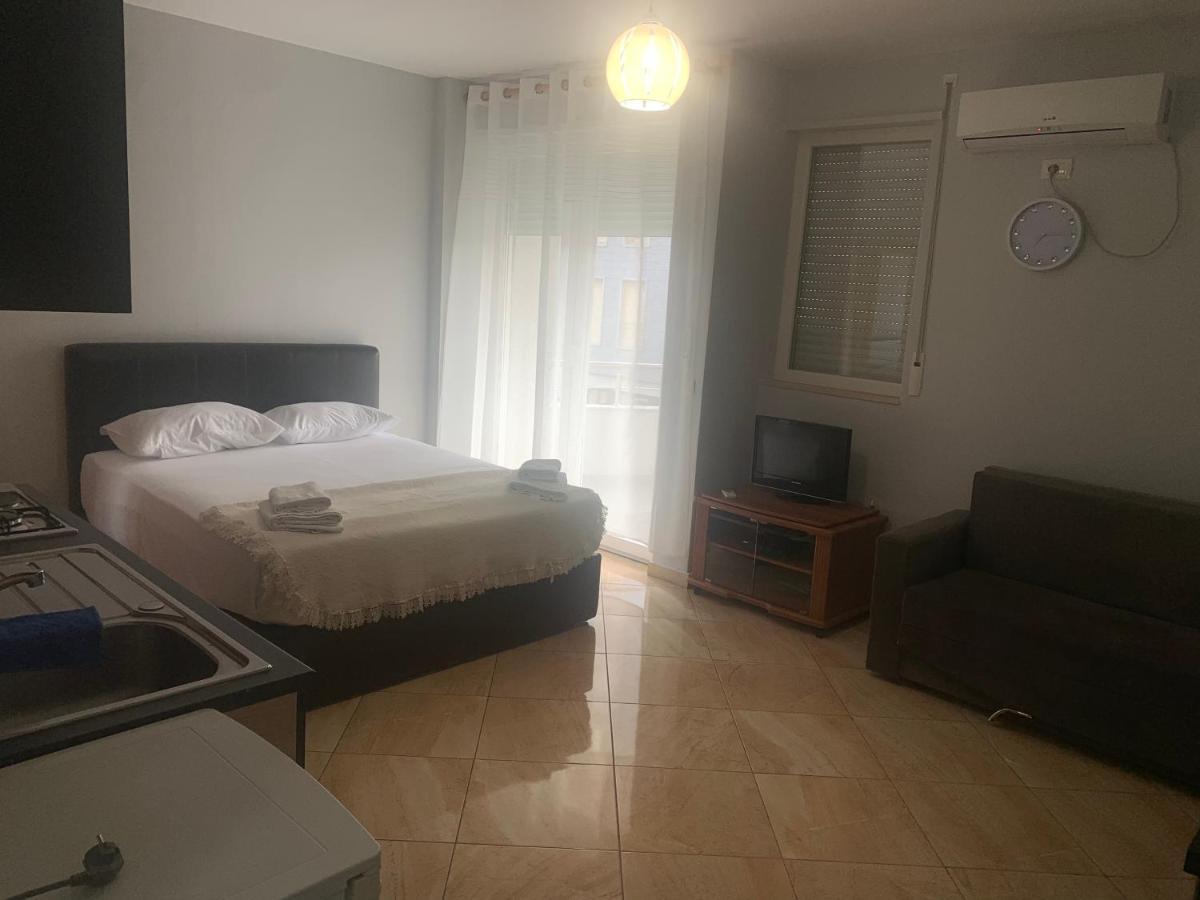 Kokomani Appartement Durrës Buitenkant foto