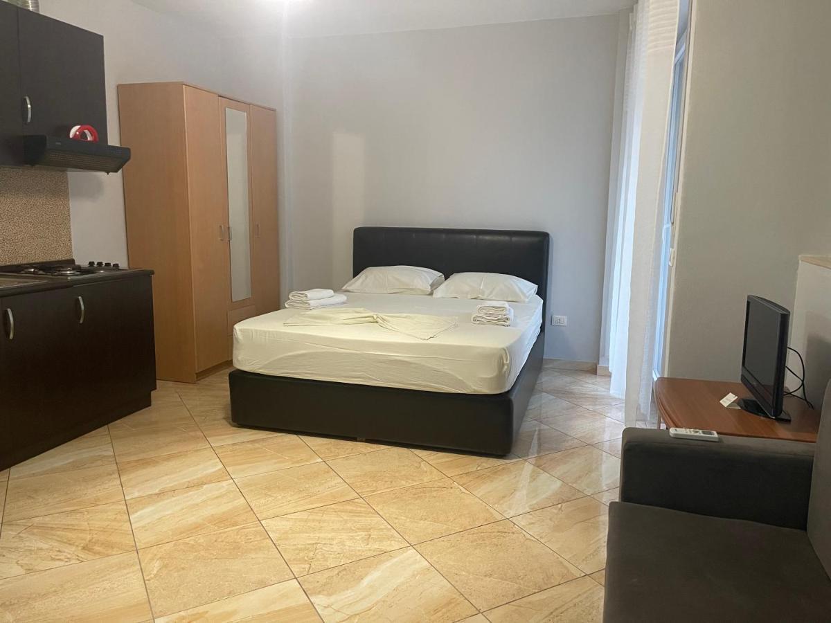 Kokomani Appartement Durrës Buitenkant foto