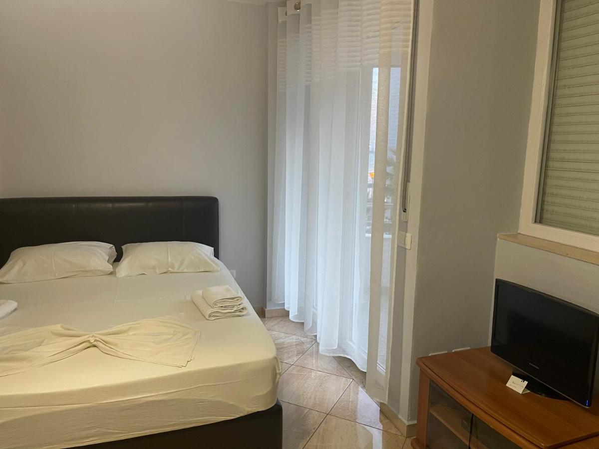 Kokomani Appartement Durrës Buitenkant foto